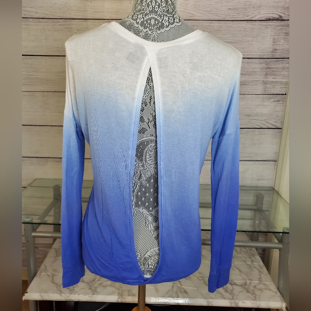 💚 Aeropostale ombre top